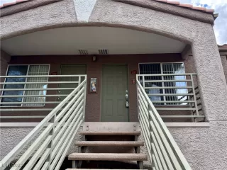 Photo #2: 2633426 Listing