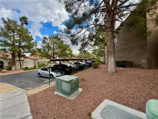 Photo #4: 2633426 Listing