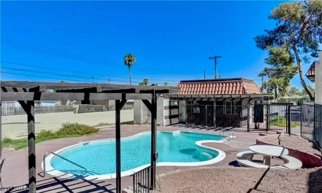 MLS: 2633442 Condo For Sale