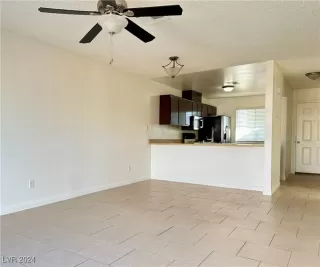 Photo #4: 2633485 Listing