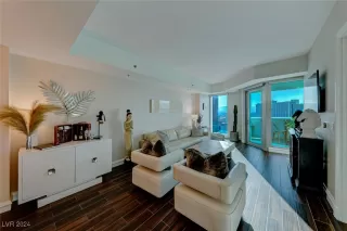 Photo #2: 2633546 Listing 