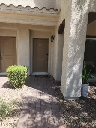 Photo #2: 2633607 Listing 