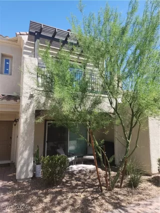 Photo #3: 2633607 Listing 