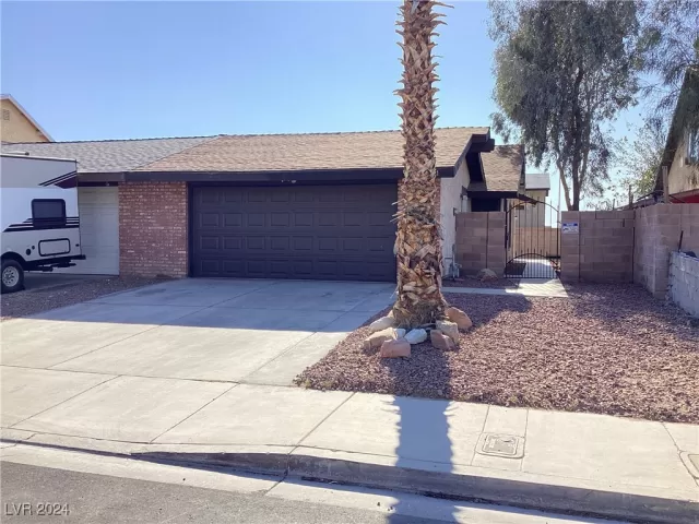 MLS: 2633625 Condo For Sale