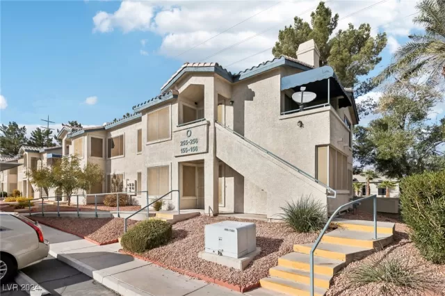 MLS: 2633635 Condo For Sale