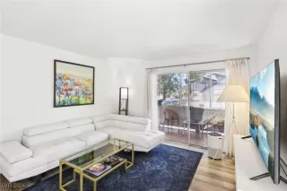 Photo #3: 2633635 Listing