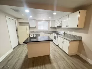 Photo #3: 2633638 Listing 