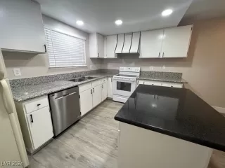 Photo #4: 2633638 Listing 