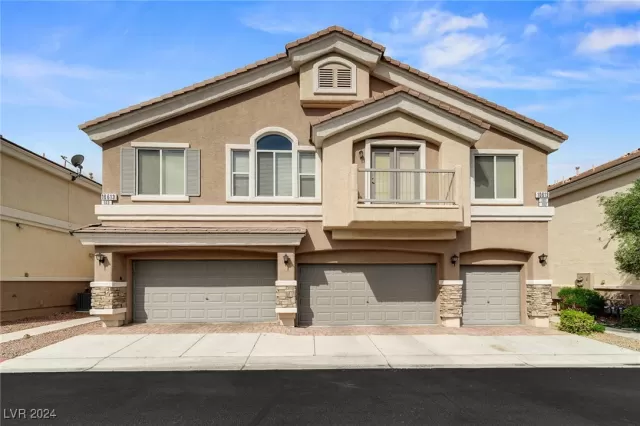 MLS: 2633641 Condo For Sale