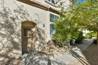 Photo #1: 2633649 Listing