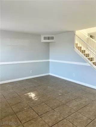 Photo #1: 2633677 Listing 