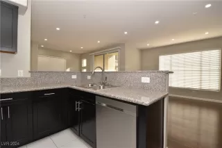 Photo #6: 2633690 Listing 