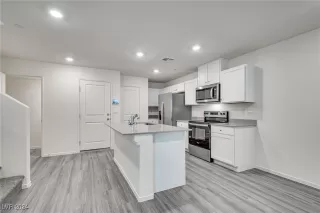 Photo #1: 2633693 Listing 