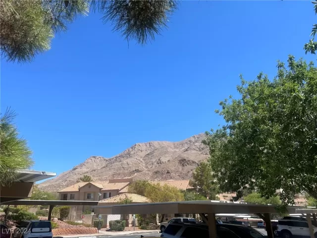 MLS: 2633709 Condo For Sale