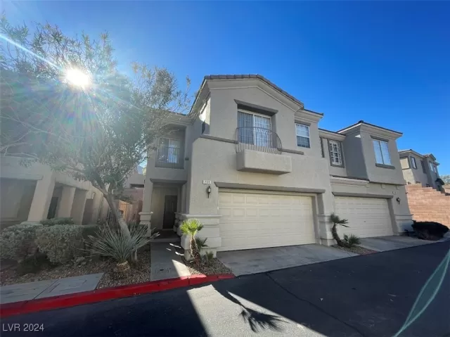 MLS: 2633713 Condo For Sale