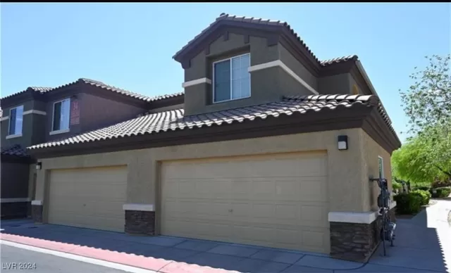 MLS: 2633722 Condo For Sale