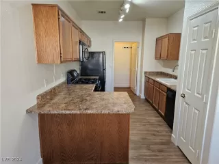 Photo #3: 2633754 Listing 