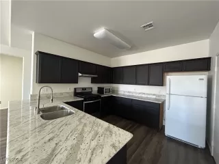 Photo #4: 2633770 Listing 