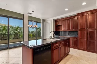 Photo #4: 2633828 Listing 