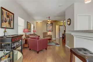 Photo #5: 2633834 Listing