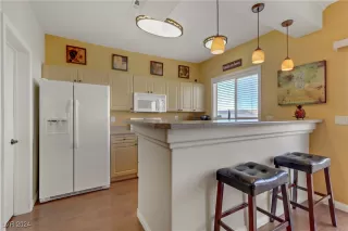 Photo #6: 2633834 Listing