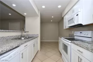 Photo #6: 2633867 Listing 