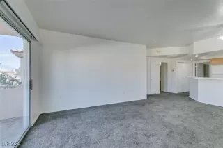 Photo #2: 2633873 Listing