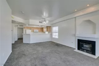 Photo #4: 2633873 Listing