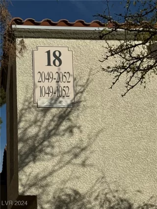 Photo #3: 2633878 Listing 