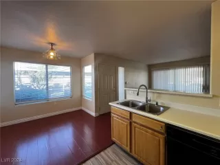 Photo #5: 2633906 Listing 