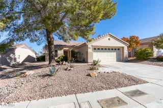 Photo #1: 2633914 Listing