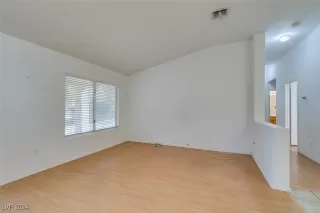 Photo #6: 2633914 Listing