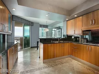 Photo #4: 2633926 Listing 