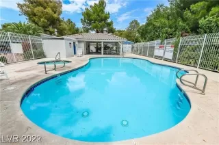 Photo #2: 2633927 Listing 