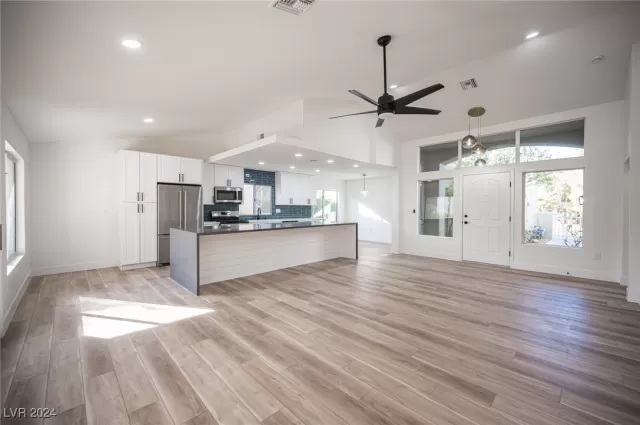 MLS: 2633943 Condo For Sale