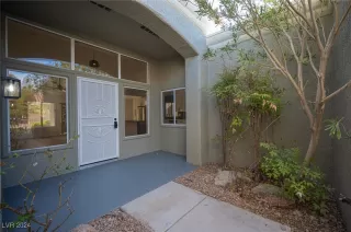 Photo #2: 2633943 Listing 