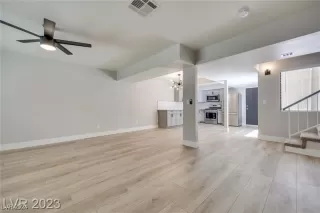 Photo #1: 2633954 Listing 