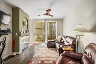 Photo #2: 2633958 Listing