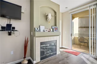 Photo #4: 2633958 Listing