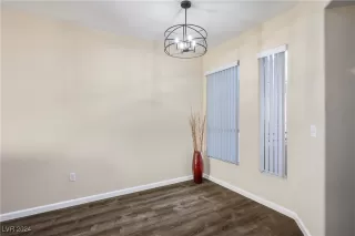 Photo #5: 2633958 Listing