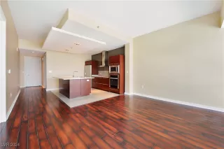 Photo #2: 2633962 Listing 