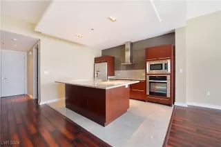 Photo #6: 2633962 Listing 