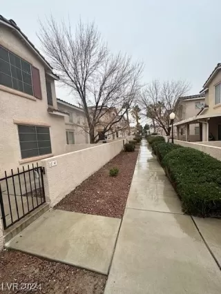 Photo #1: 2633966 Listing 