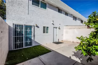 Photo #6: 2633973 Listing 
