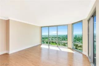 Photo #3: 2633981 Listing 