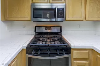 Photo #5: 2634002 Listing 