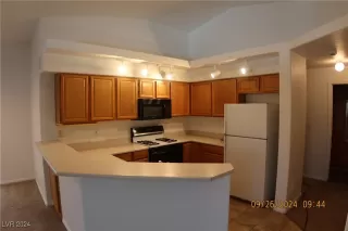 Photo #4: 2634006 Listing 