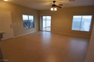 Photo #2: 2634021 Listing 