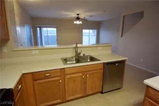 Photo #5: 2634021 Listing 