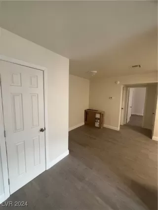 Photo #5: 2634068 Listing